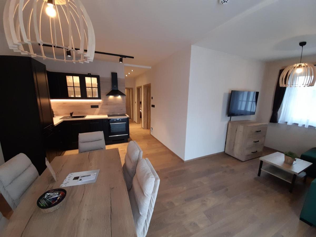 Residence Klazary U Zumberka - Terasove Apartmany Kamenna Bagian luar foto