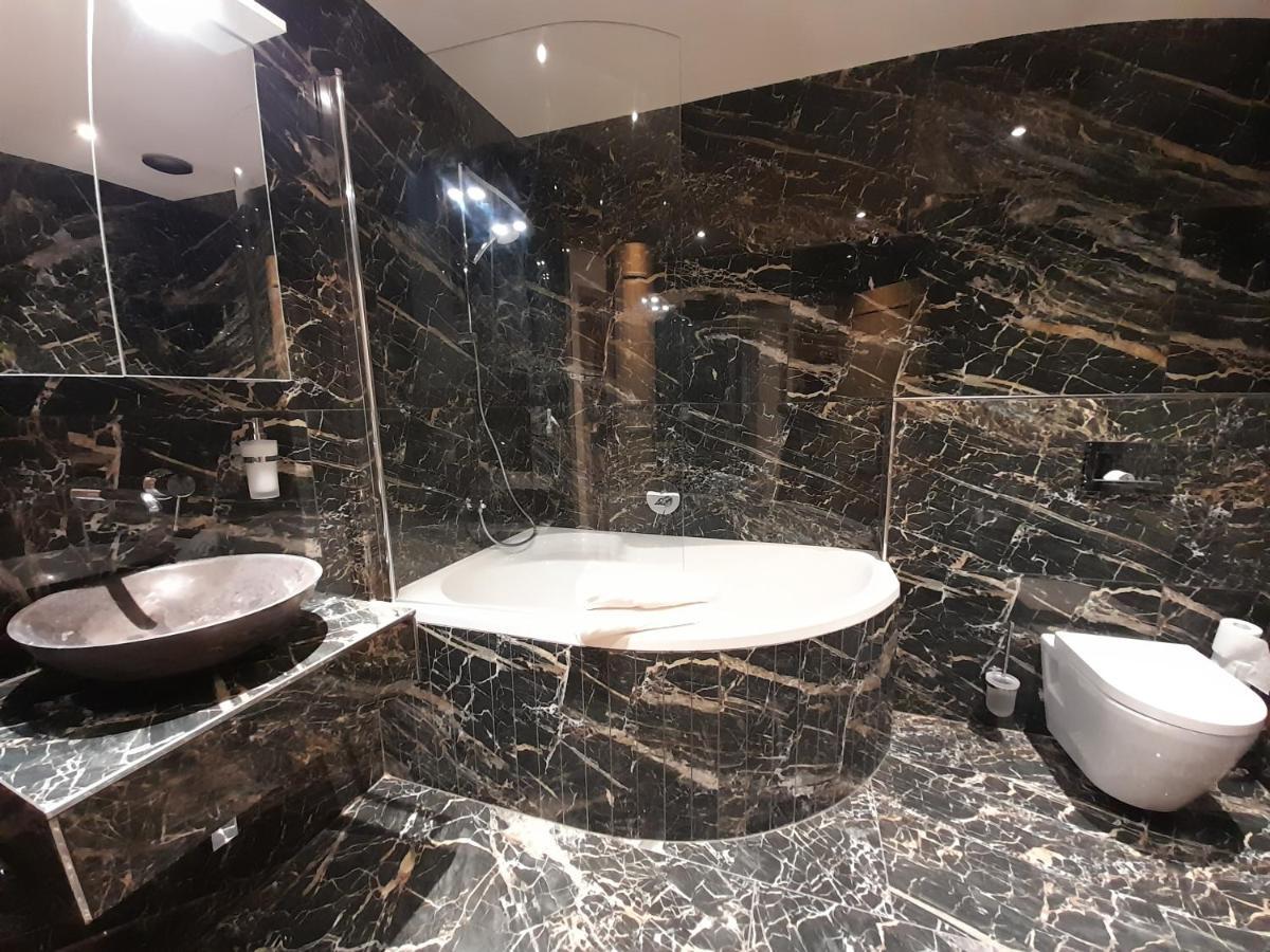 Residence Klazary U Zumberka - Terasove Apartmany Kamenna Bagian luar foto