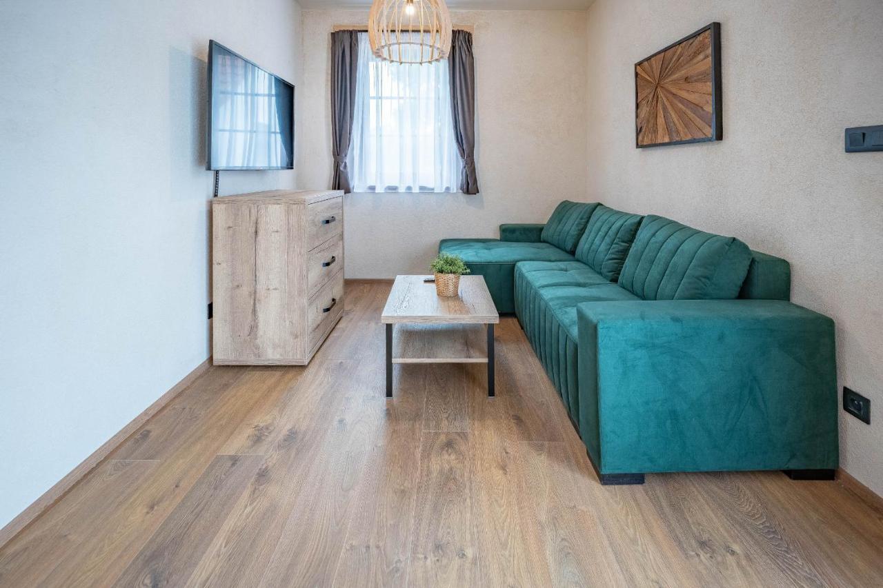 Residence Klazary U Zumberka - Terasove Apartmany Kamenna Bagian luar foto